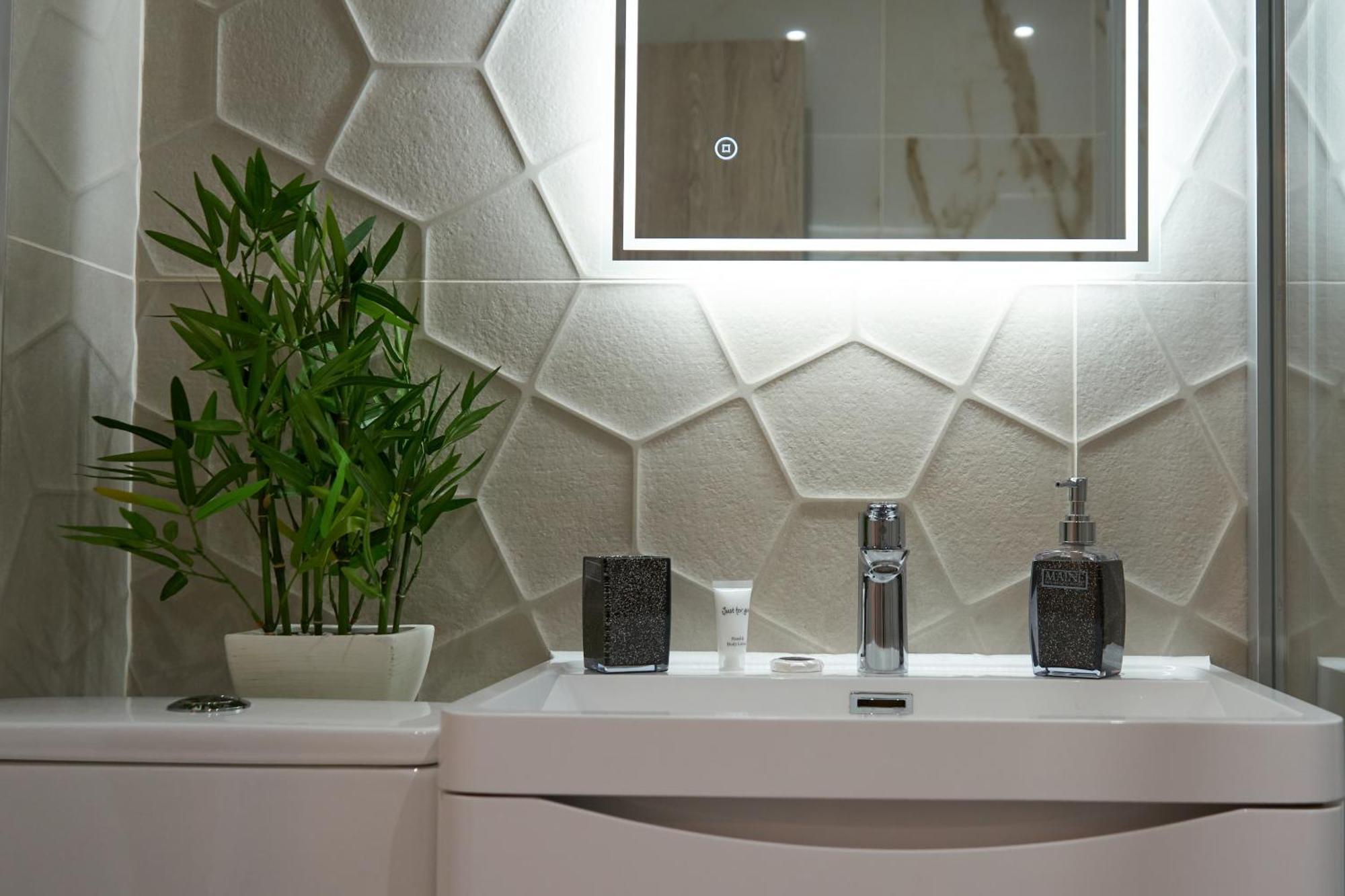 Luxe Retreat * London