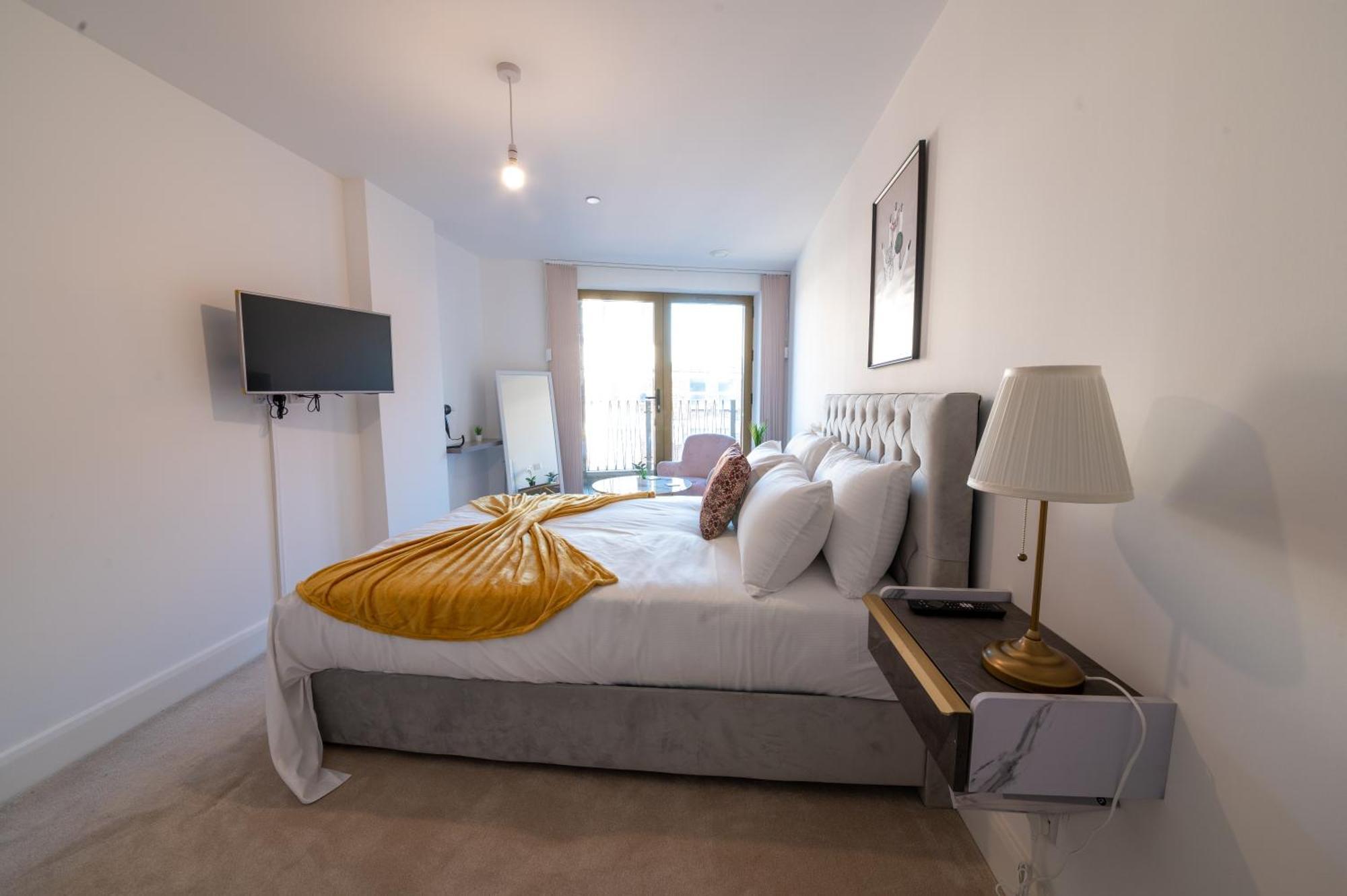 Luxe Retreat * London